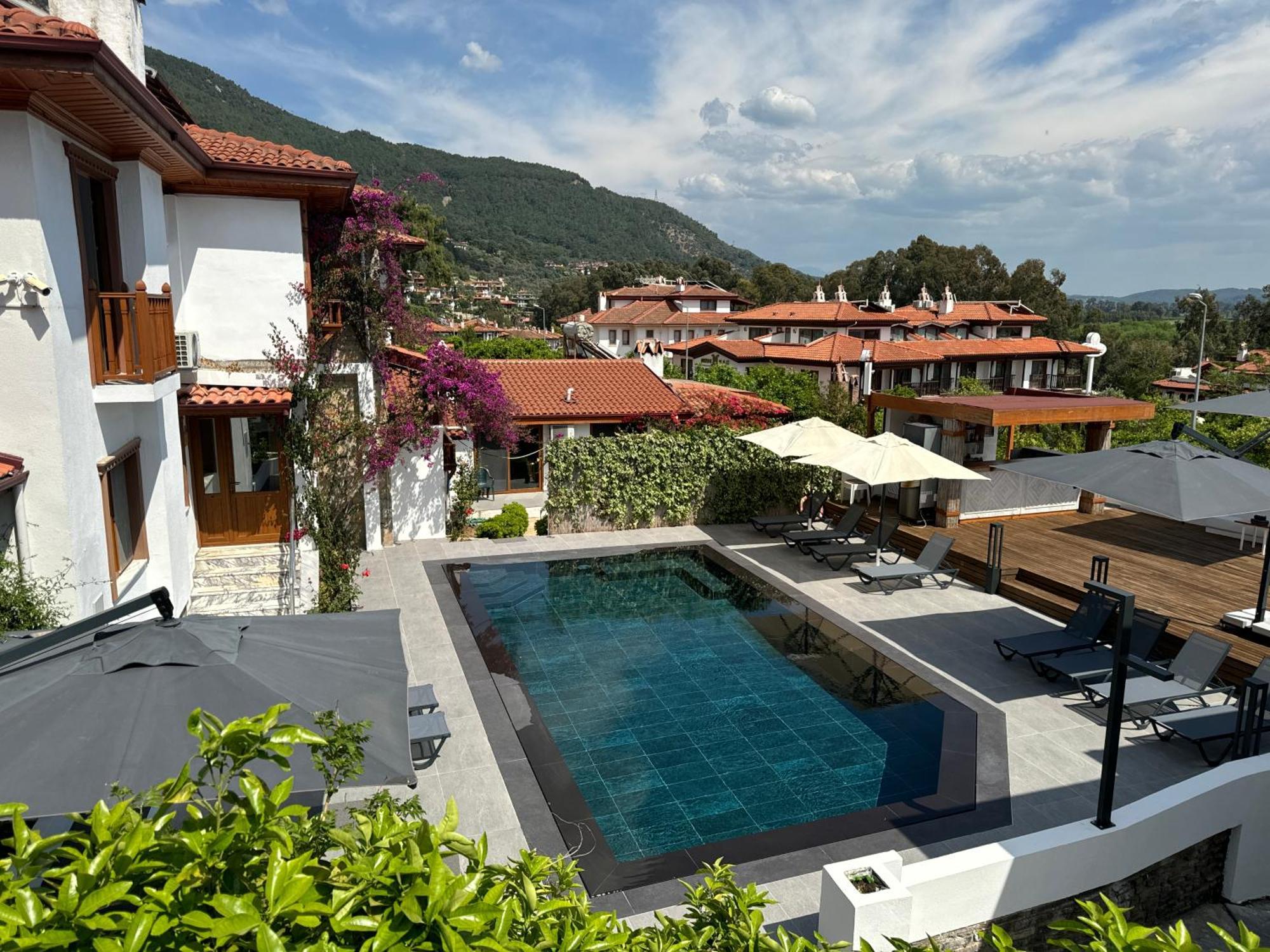 Tomsan Suites & Villas Akyaka 아키아카 외부 사진